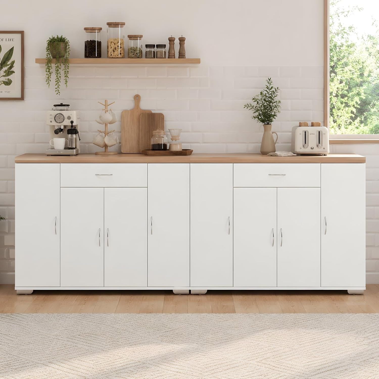 Grande enfilade scandinave composee de deux buffets avec huit portes et vaste capacite de rangement